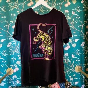 Mossimo streetwear collection men’s t-shirt with neon sign tiger design